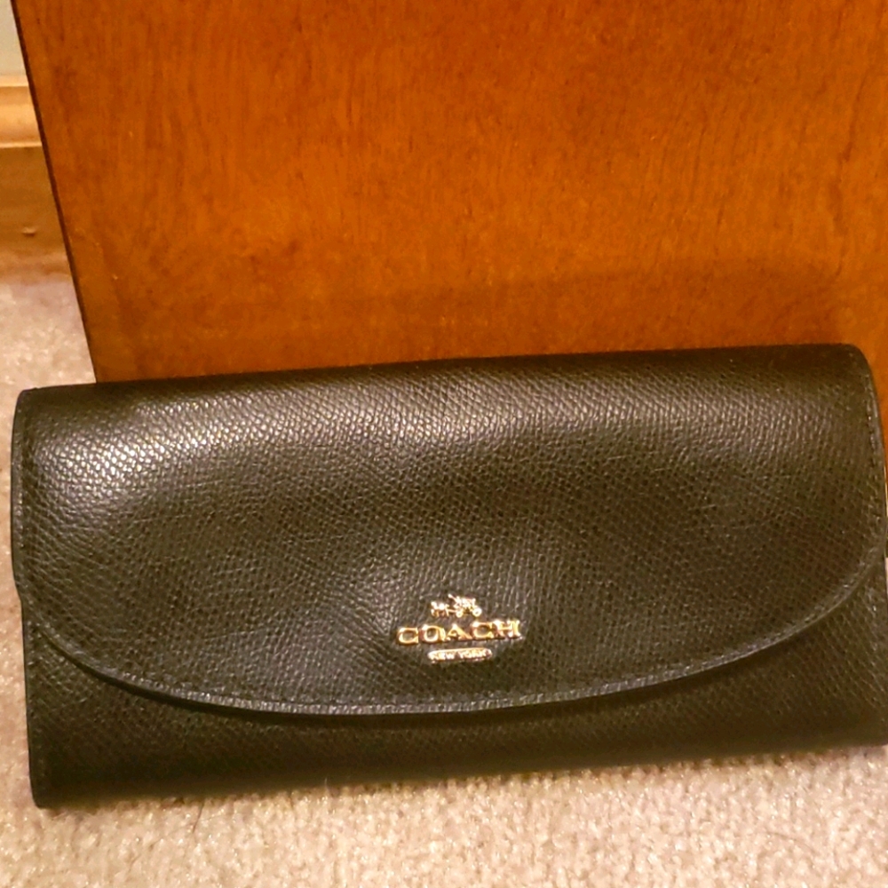 Coach snap close wallet
